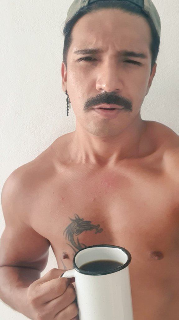 soylalicho's tweet photo. Días tardes... qué son??? https://t.co/eZxAsGRV6q