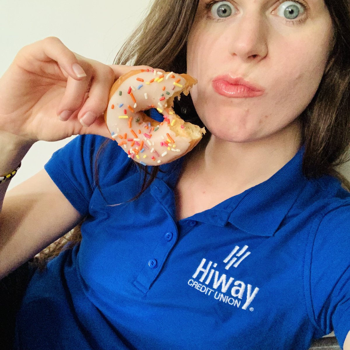 Sharon_Marie's tweet photo. Please applaud my strength for being able to snap the @HiwayCU marketing photos before violently consuming all of the @dunkindonuts used for the shoot. 🤣 https://t.co/PQTYinQklz