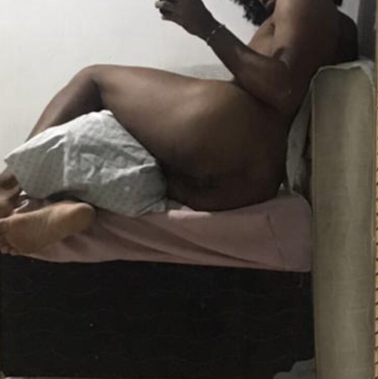 _asdepaus's tweet photo. E o privilégio que meu espelho tem de me ver dos dois jeitos?!?! https://t.co/5oWBwU5kv9