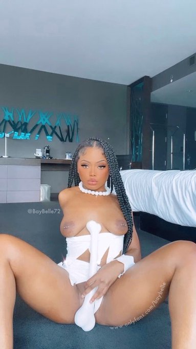 Can you make my bed rock? https://t.co/YLrUjeOdHk