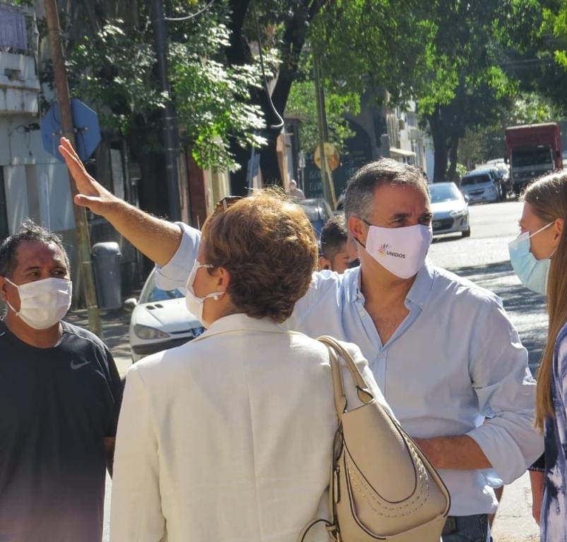 gonzasanta's tweet photo. Junto a @MariaMigliore, @gabimraida y un grupo de concejales de la Provincia recorrimos los avances de la obra en el Playón Chacarita. 

✍Aprender de experiencias positivas y maneras de afrontar los desafíos son la clave para mejorar nuestra realidad local #PrimeroTandil https://t.co/1dpQljmTrD