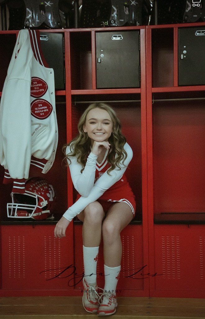 MillersAP's tweet photo. 💥Breaking JHS Scholarship News💥
This one is HUGE!!! Congratulations to @madisonadkins01 for being selected as a National Jack Kent Cooke Scholar! This scholarship is valued at $40,000 a year for four years, equaling $160,000! Dang, girl! You are on 🔥! @thadhaines  @jcs_supt https://t.co/Bgec2JXGMN