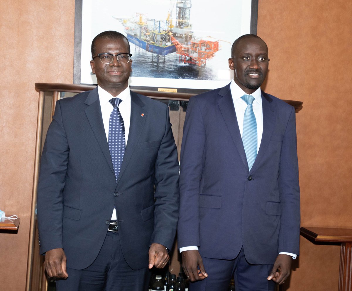 mmpeciv's tweet photo. Quant au Ministre #Thomas_Camara, il a remercié le President @AOuattara_PRCI et le Premier Ministre @ACHIPatrick4 pour la confiance placée en lui.
#UneCotedIvoirePleinedEnergie
#MPEER https://t.co/aPZ6VmaV2j