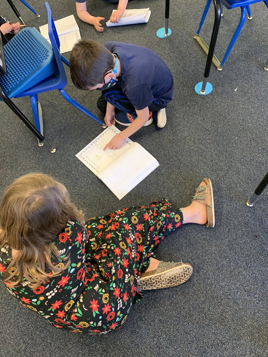 BassettsFirsts's tweet photo. Authors Share on our Animal Report nonfiction books! https://t.co/ATTDg2ZfMO