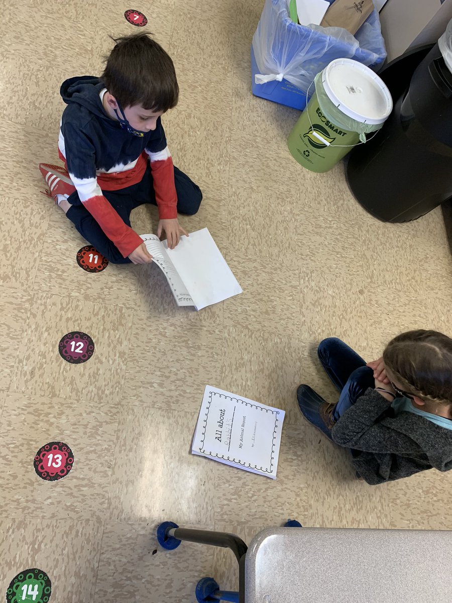 BassettsFirsts's tweet photo. Authors Share on our Animal Report nonfiction books! https://t.co/ATTDg2ZfMO