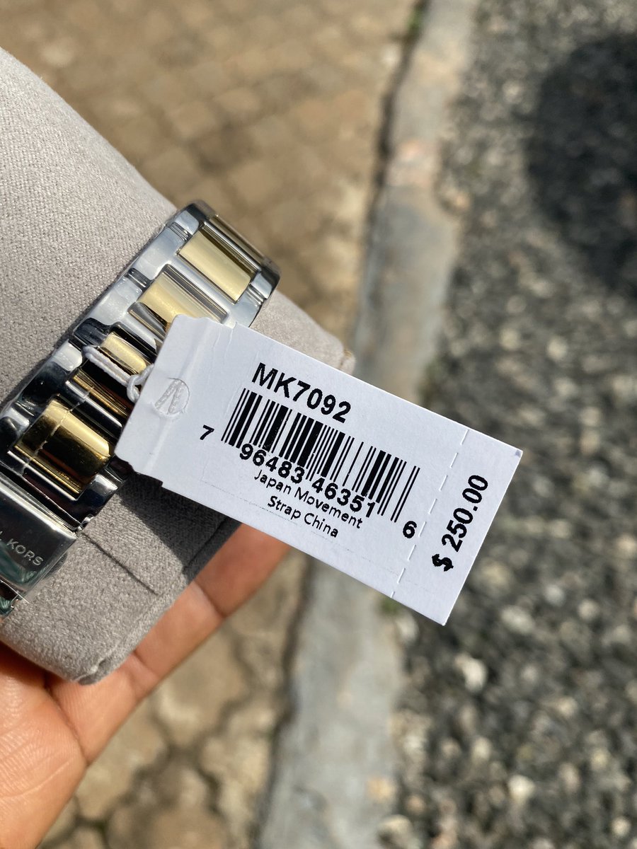 god_swayy's tweet photo. LADIES😍😍
MICHAEL KORS JAN MULTIFUNCTION TWO TONE STAINLESS STEEL WATCH
(SILVER &amp; GOLD)
🚨850GHC
☎️0242375533 https://t.co/X1Db6W3cOz