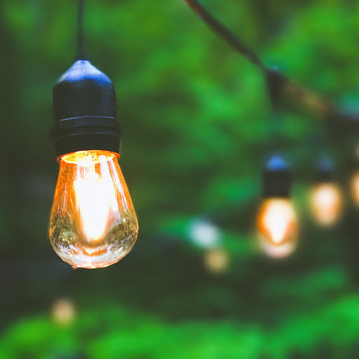 SunliteBulbs's tweet photo. These Sunlite #LED string lights are a #backyard classic. From patios to an #outdoor #wedding, LED string #lights are an unmissable staple.

https://t.co/13PiJ4kp2Q https://t.co/ypNGRoSlNu