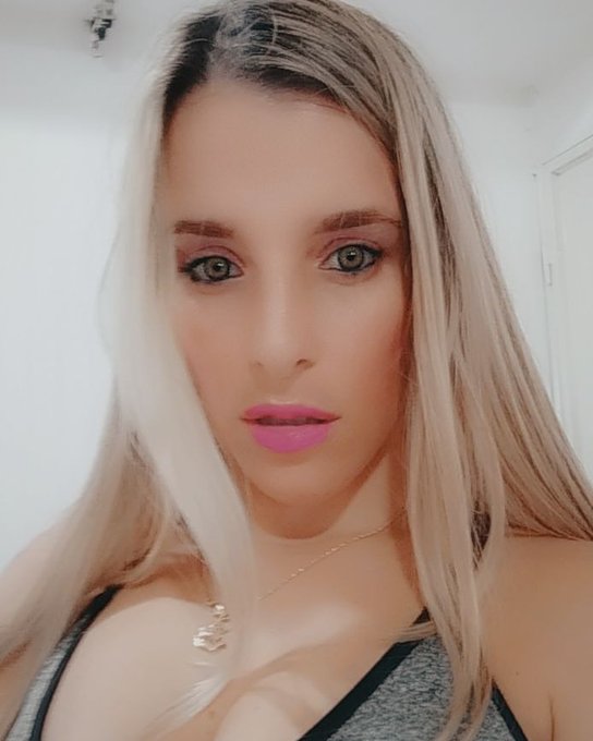 Soy due&ntilde;a de mi propio destino #sensual #sexy #hot #beautifull #jueves @chaturbate https://t.co/0Owf<a href="/tag/sensual"class="tags">#sensual</a><a href="/tag/sexy"class="tags">#sexy</a><a href="/tag/hot"class="tags"><span>#hot</span></a><a href="/tag/jueves"class="tags"><span>#jueves</span></a><a href="/tag/beautifull"class="tags"><span>#beautifull</span></a>
