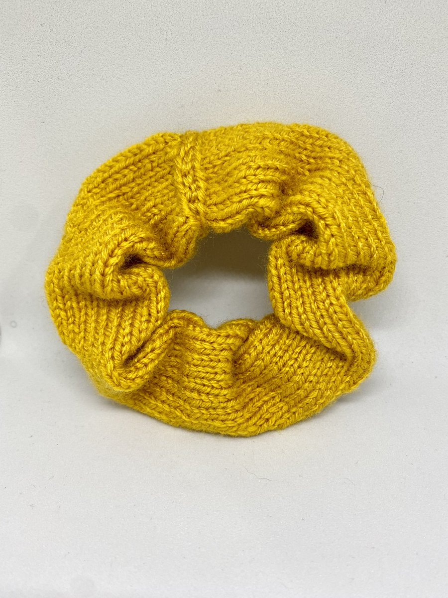 Craftycat19's tweet photo. @KeckieAC Hi!! I sell cute knitted items, sewn bags, and embroidered sweatshirts!! https://t.co/OYJNRH2Wwy https://t.co/Cb1eXvt09E