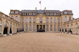 Ce soir, RV constructif entre <a href="/UNIMEV_FR/">UNIMEV</a> et <a href="/Elysee/">Élysée</a> et <a href="/Matignon/">Matignon</a> pour préparer réouverture et reprise d’activité #eventprofs #evenementiel