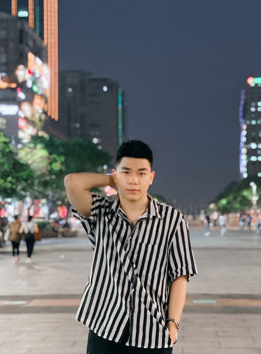 hoang_beee's tweet photo. Hello sì gòn https://t.co/KjNmFbNLM1