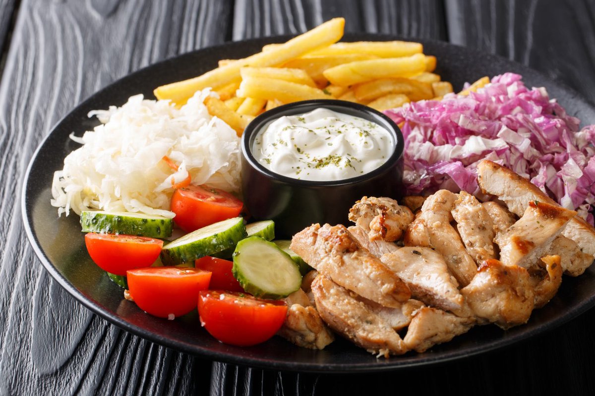 worldwidegreeks's tweet photo. Greek Gyro Bowls
https://t.co/B8WyvSWI43
via @WorldwideGreeks
.
#gyro #gyrobowl #greekgyro #greekplate #gyroplate  #worldwidegreeks #worldwidegreeks🇬🇷 #greeksworldwide https://t.co/M30mF7mixR