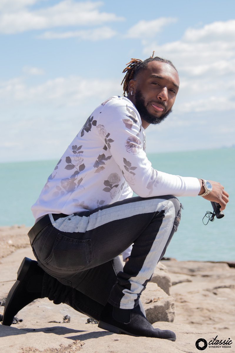 classicsynergy's tweet photo. That spring time flex is real!
Time to pick your favorite spot and step in front on the camera!
#springtimevibes #springtimeflex #springflex #goodweather #goodvibes #springtimechi #chicagophotographer #outdoorphotography #springinchicago https://t.co/IN1f9FTDu6
