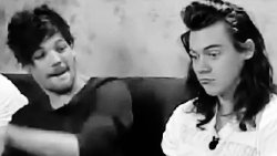 sunfflouwerry's tweet photo. H'arry's husband face whenever Iouis does something  will always be the most married thing they do https://t.co/dzABeIpWEb