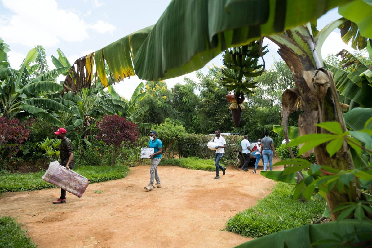 RICA_Rwanda's tweet photo. As we mourn the lives lost during the 1994 Genocide against the Tutsi, RICA extends support to Gashora sector survivors with food and hygiene packages. #Kwibuka27 https://t.co/uyqPlyyGcn