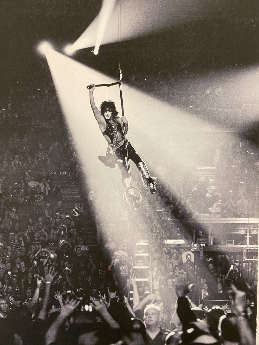 PaulStanleyLive tweet picture