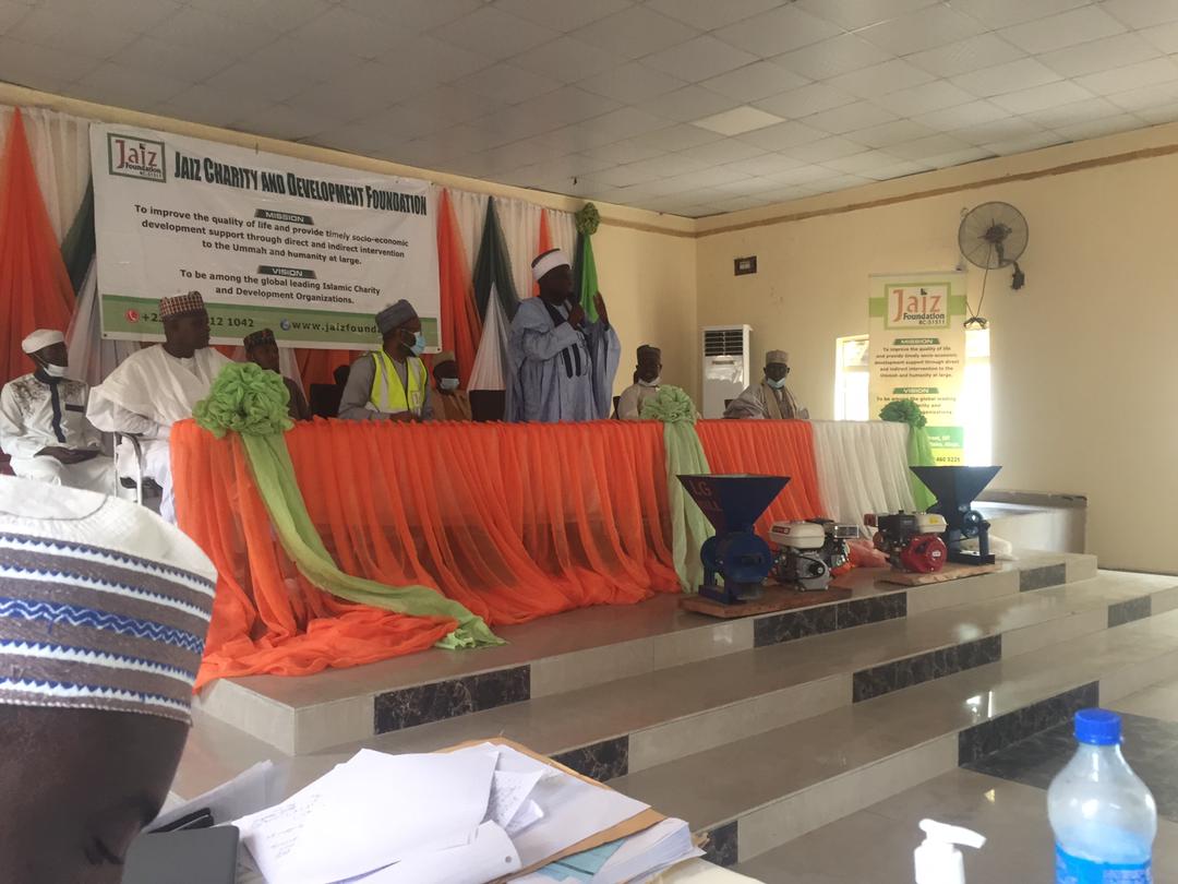 JaizFoundation's tweet photo. Jaiz Charity &amp; Development Foundation has made a Zakat distribution in Lafiya, Nasarawa State. The organization distributed more than N4,000,000.00 worth of grinding machines and cash donations to the beneficiaries. https://t.co/HlrPYvdA7b