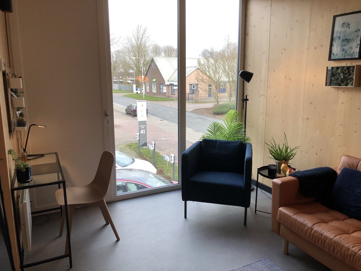 CheimaaAouni's tweet photo. Betaalbare, duurzame woningen in de randstad? Dat kan wel!! Op bezoek geweest bij een ontzettend innovatief bedrijf Startblock. Erg inspirerend hoe een bedrijf met dit belangrijke vraagstuk om kan gaan!!#betaalbarewoningen #tegenlicht #startblock #groenlinks #circulair #duurzaam https://t.co/kmaOTkkelw