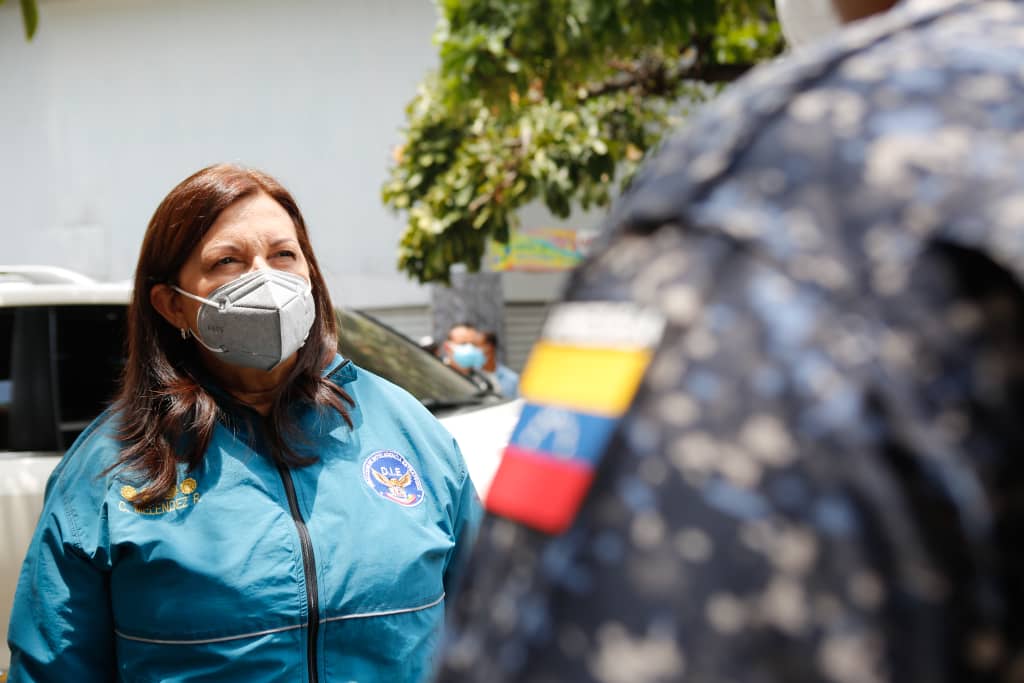 gestionperfecta's tweet photo. En la parroquia caraqueña El Recreo, laboran mujeres y hombres que están prestos para proteger a la población. Tienen una gran responsabilidad, especialmente en este tiempo de pandemia, cuando les corresponde mantenerse en la primera línea de batalla https://t.co/HBtKiR8A10