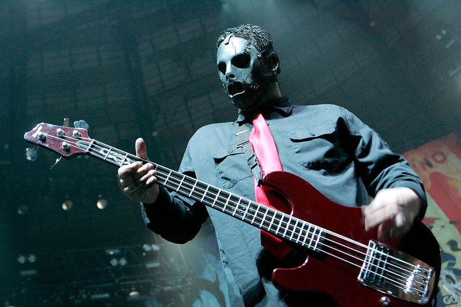 Happy Birthday to the late Paul Gray from Slipknot! 

Paul would have been 49! Legend gone too soon. 