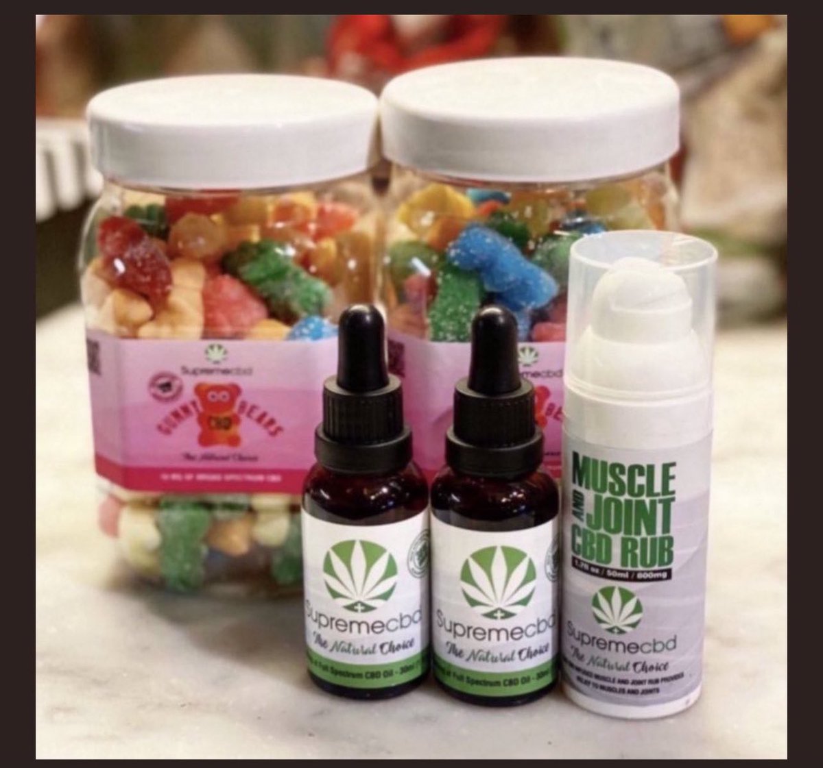 afowler06's tweet photo. RETWEET AND FOLLOW @supreme_cbd FOR A CHANCE TO WIN £100 worth of FREE CBD products,  the winner will be picked tonight at 10pm,  there’s currently a SALE on at https://t.co/5pG9EDGiCV and you can also get a EXTRA 30% discount at CHECKOUT with code FOWLER 🙏🏻👊🏻 https://t.co/KFLZf9fEzi