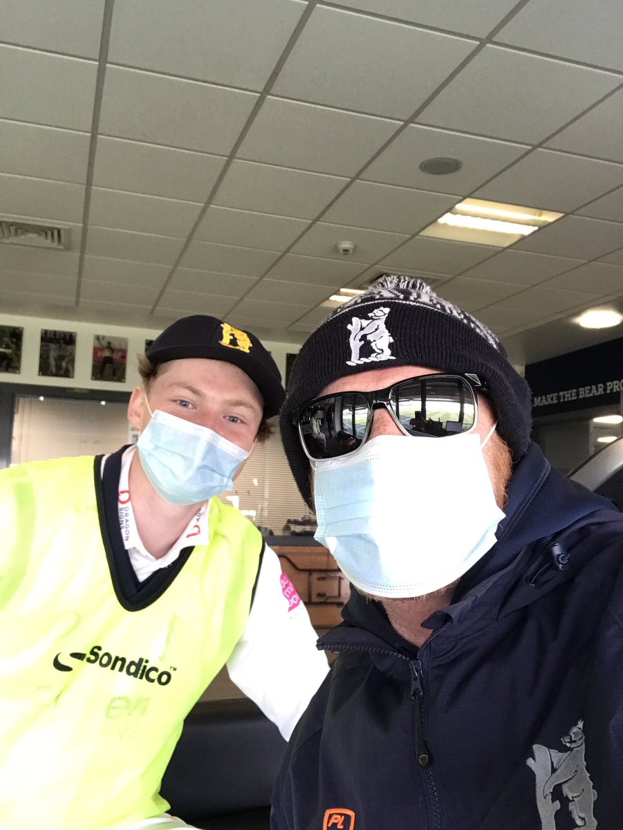 Selfie Kings <a href="/danmousley80/">Dan Mousley</a> <a href="/WarwickshireCCC/">Bears</a>