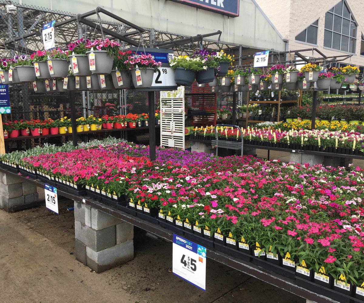 J99538648's tweet photo. Great Day at Lowe’s Of East Knoxville! https://t.co/V4lXfWCF5t