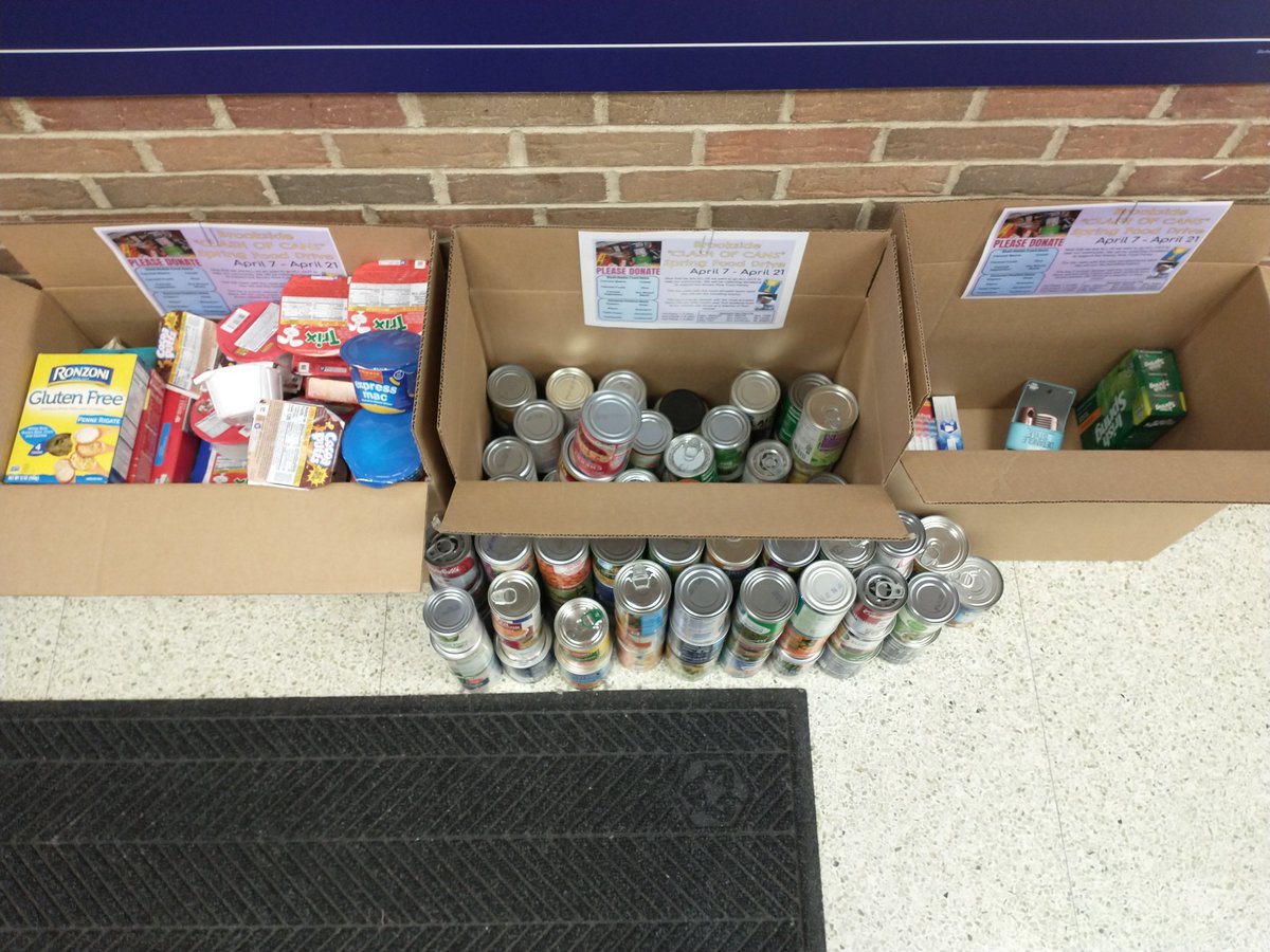 brooksidegrade6's tweet photo. Honestly, I can't believe it! Clash of Cans Food Drive Update - Day 2: 453 Items (Total: 642 Items) Amazing job, Brookside! Let's keep it up. Check out the difference between Day 1 and Day 2 in these photos. https://t.co/lopafa4kAZ
