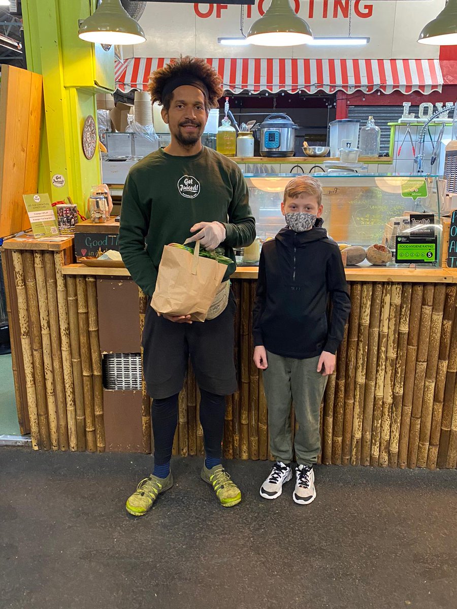 JAF_GLOBAL's tweet photo. One of our participants picking up his ingredients form Leon @getjuicedbar for our Healthy Cooking Workshop starting tomorrow.. @wandbc #EasterUnlocked @tootingnewsie @WBCYouthCouncil @activewands #Engage #Inspire #Empower #HelpingHandsForYoungPeople #JAFGLOBAL https://t.co/yVfI1xfJUH