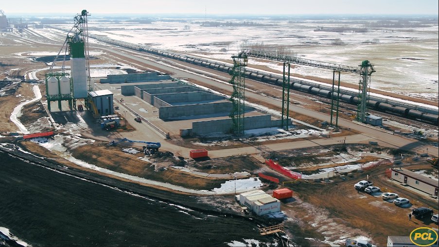 🚧 Construction is progressing nicely on our new Camrose fertilizer distribution centre. We can't wait to open this August!

Located just down the road from our crush plant, our new centre will feature 35,000 tonnes of #fertilizer storage capacity. #ABAg