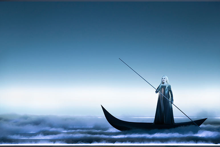 Deneysel tiyatro sahne yönetmeni Robert Wilson'ın, Handel ve  Mozart tarafından yazılan eser "Der Messias" için hazırlamış olduğu sahne. (2020)