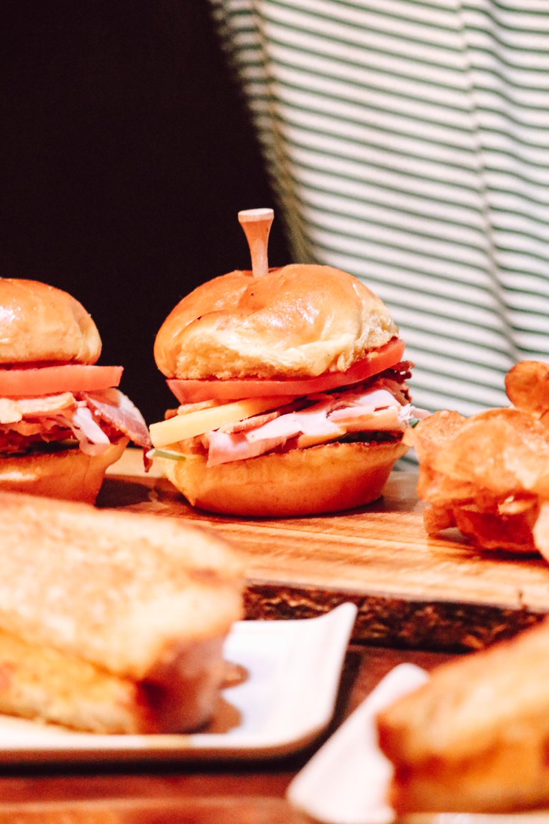 visitaugustaga's tweet photo. We visited @CraftandVine last night to get in on the #craftandcaddy fun in celebration of #themasters - order the Azalea cocktail and a grilled pimento cheese sandwich 🥪 you won’t be disappointed ⛳️ #comeseeaugusta https://t.co/su3JIh5OZx