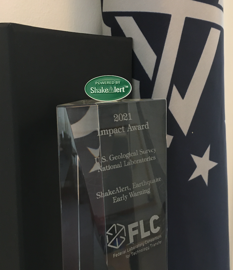 USGS_ShakeAlert's tweet photo. Congratulations to the #ShakeAlert Project - winner of a 2021 @federallabs Impact Award! Check out the award poster: https://t.co/i0j8Hd6Fop  #FLCNM21 #FLCawards @CaltechSeismo @UW @uoregon @BerkeleySeismo @waEMD @OregonOEM @Cal_OES @CalConservation
@waDNR @USGS @USGS_OR @USGS_WA https://t.co/GnHAR8Lsqy