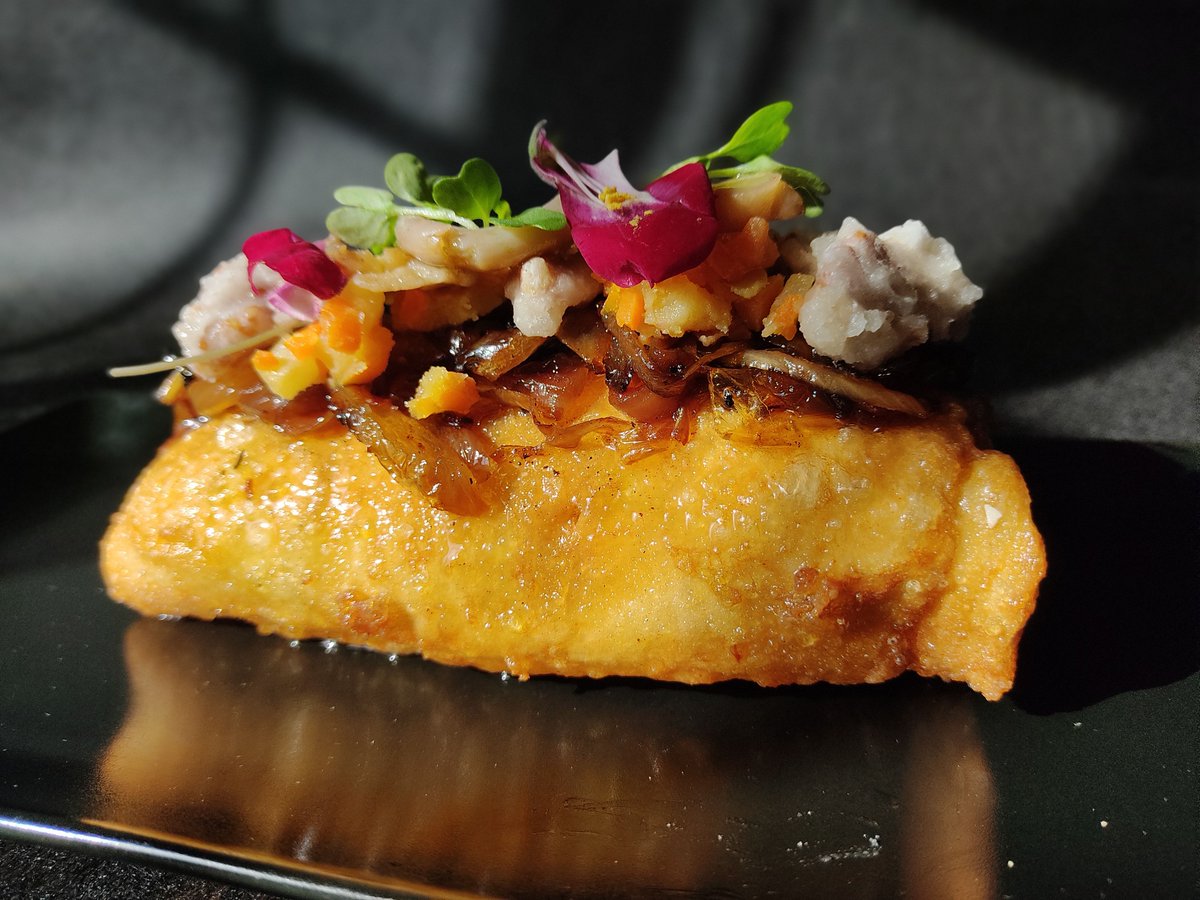 El Chef Pau Bermejo viene de Tenerife hasta Fuentes de Ayodar para poner en valor al Ximo en la gastronomía. 
Te contamos todos los detalles en comecastellon.com