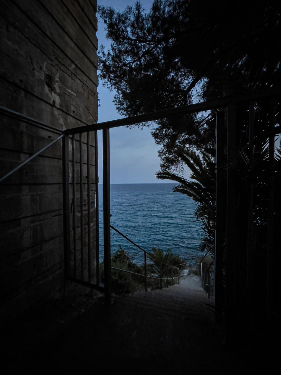 comasapi's tweet image. A on porta aquest camí? Només respostes incorrectes 😃

#Blanes #CostaBrava #EstimemBlanes