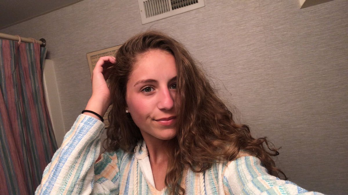 kay_custer's tweet photo. Summer me pls~ https://t.co/8VccNMIS7B