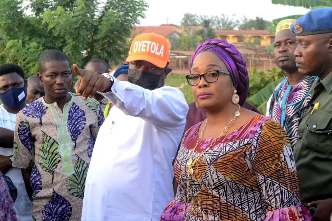 taiwooluga's tweet photo. Roads and bridges are the arteries of trade and economic activities.

I am honoured to host the Ministry of Works team led by the Commissioner for Works in Gbongan yesterday, 7th of April. https://t.co/g0fdIXgM9B