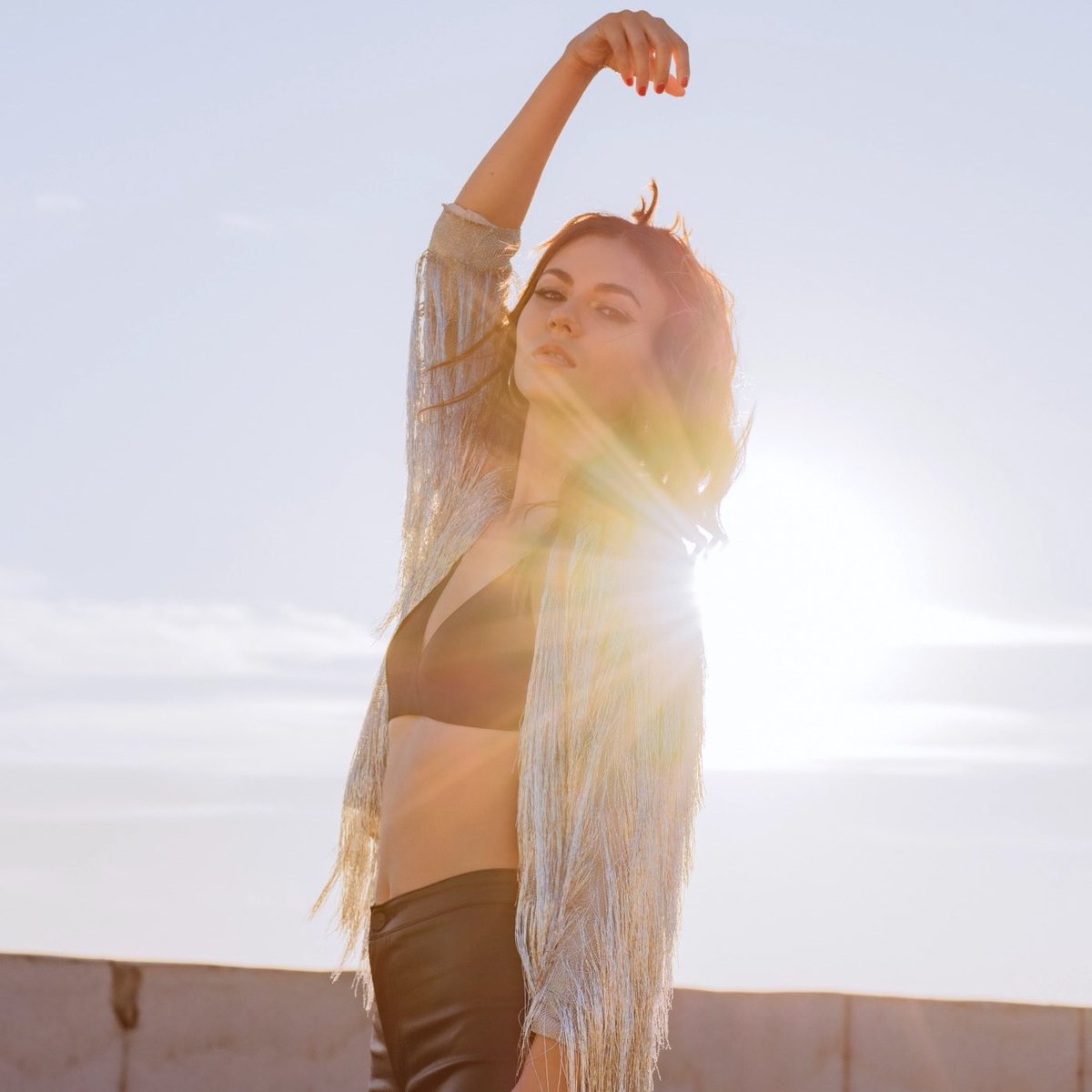 VictoriaJustice's tweet photo. Drench yourself in words unspoken
Live your life with arms wide open
Today is where your book begins
The rest is still unwritten 🙏🏼✨ https://t.co/N0wQdUS24U
