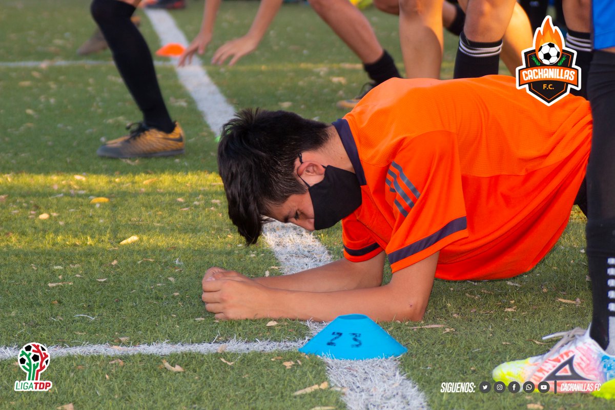 CachanillasFc's tweet photo. #Galería 📸 | #LigaTDP 🔥🔥
Seguimos entrenando duro para el inicio de la @LigaTDP .

#cachanillasFC | #Mexicali | #CrecemosJuntos | #LigaTDP https://t.co/4BgPOISKJv