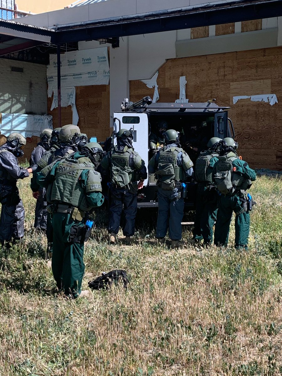 AOCDS1's tweet image. Regional training exercise today with law enforcement and fire agencies across Orange County. Constantly training to keep our residents safe. #lawenforcement #keepocsafe