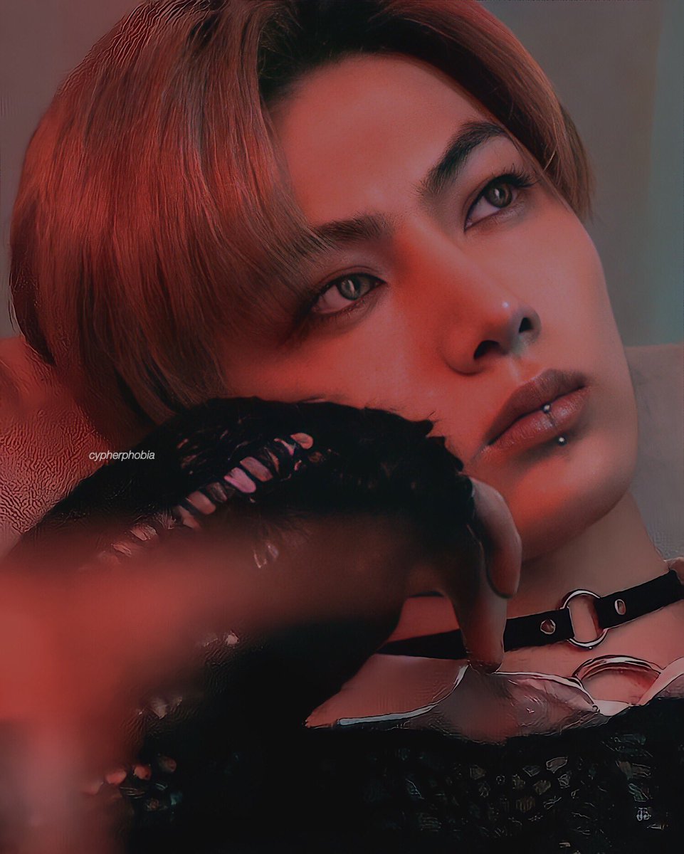 cypherphobia's tweet photo. “his cursed eye sees all your weaknesses.” #제이 #JAY https://t.co/ZLGOdyIpQ9