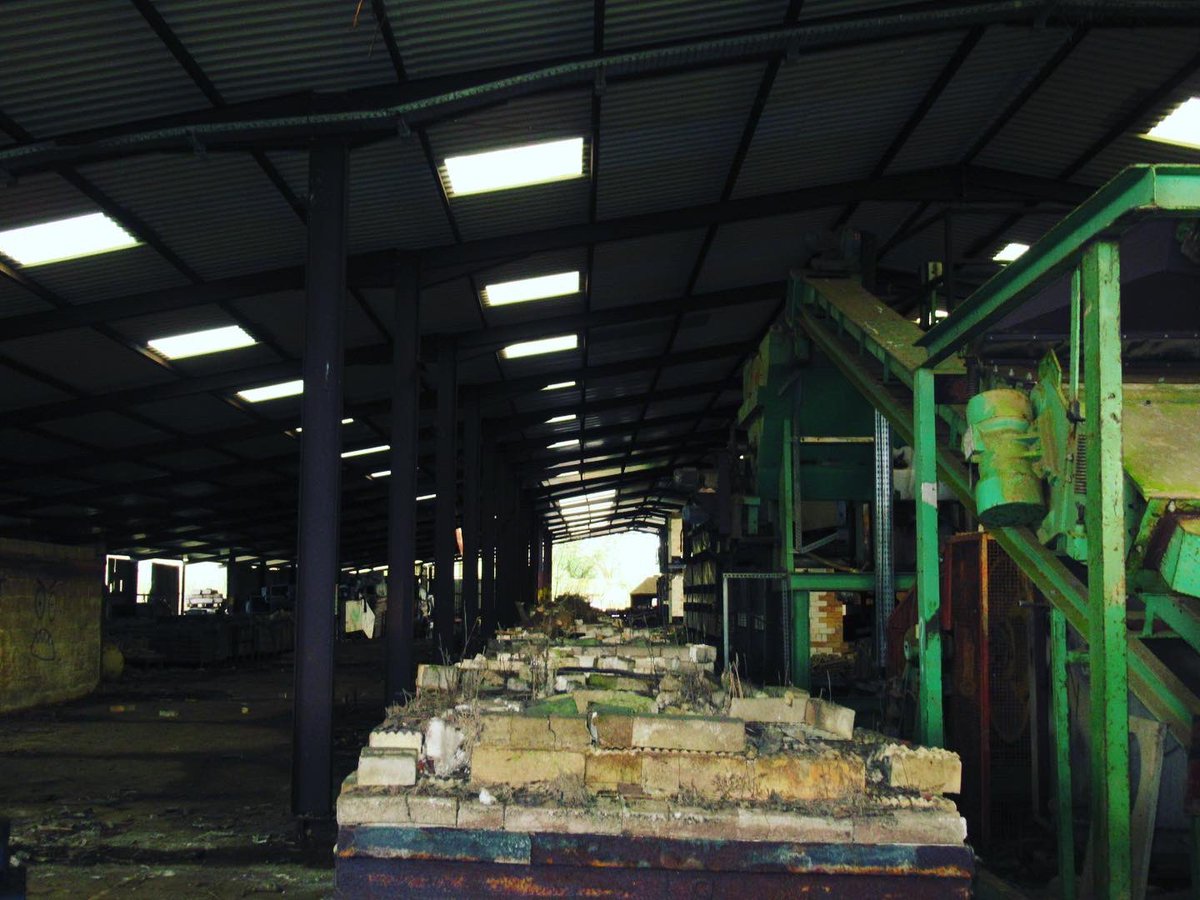 explore_gem's tweet photo. I am obsesssssed with my new camera. DAMNNNN📸✨😍😍 #urbanexploring #explorecrew #AbandonedPlaces #abandoned https://t.co/ttOr5U0b9i