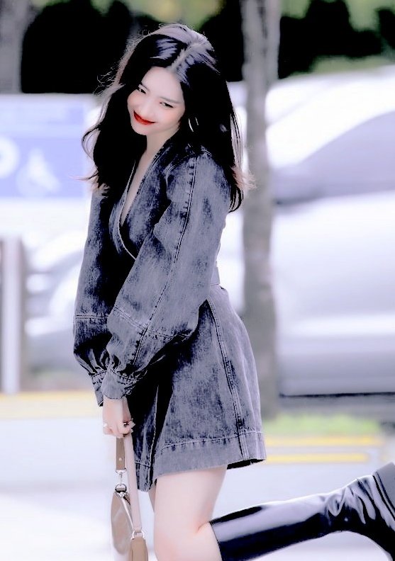 SMSTELL4R's tweet photo. ✰.    stēllar    𓂅    ᥱvᥱnt    🔮 .   uρ    /    dᥲte    ¡     🜸·    #SOLODp     +     #SOLOwithADALIAdp

Esta tarde es el debut de Adalia de @DARKPllNK y yo no podía faltar. ¡Felicidades, preciosa! #TeamSolo Estoy preparada para cantar a todo pulmón. https://t.co/xNvhaI6P5q