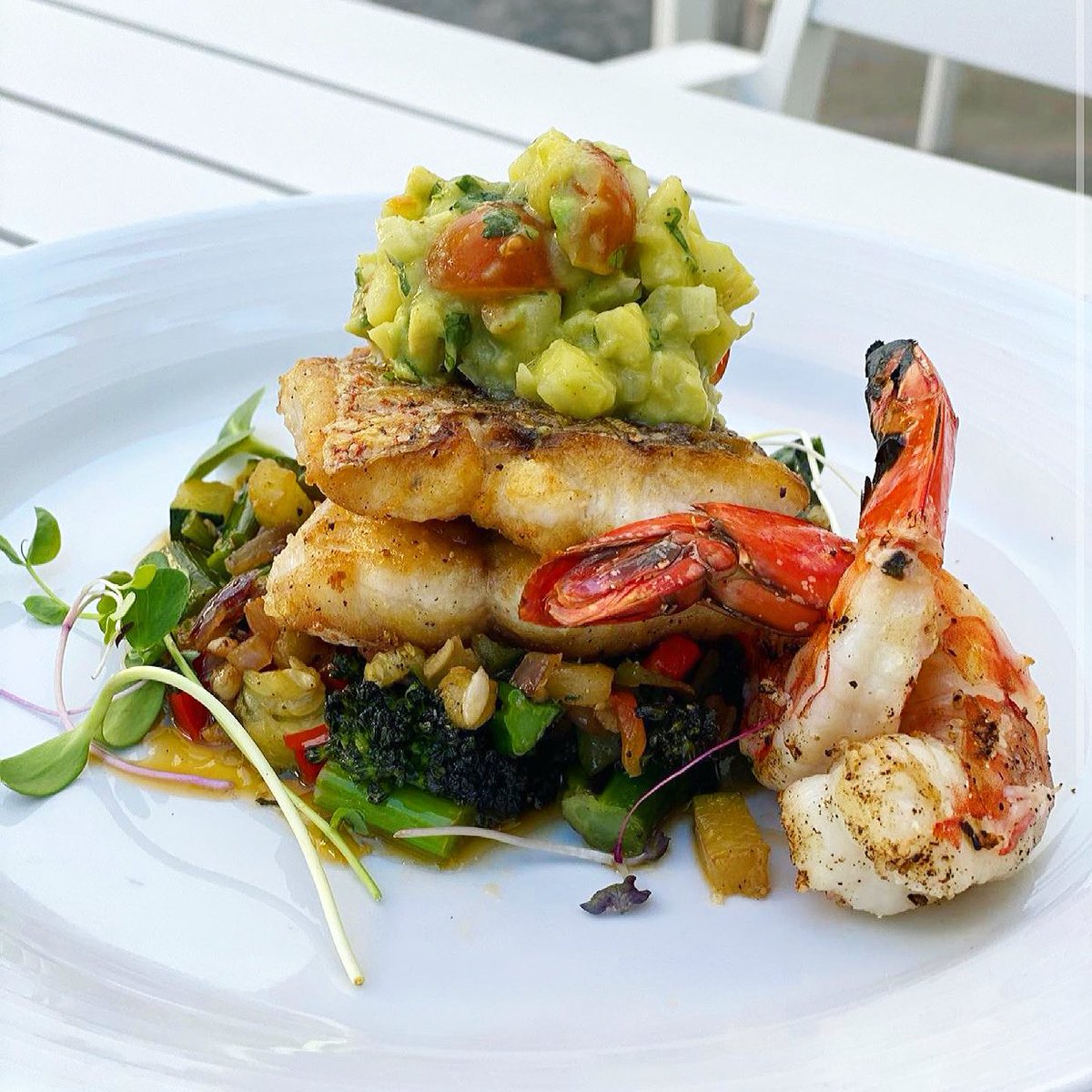 Triar Seafood tweet media