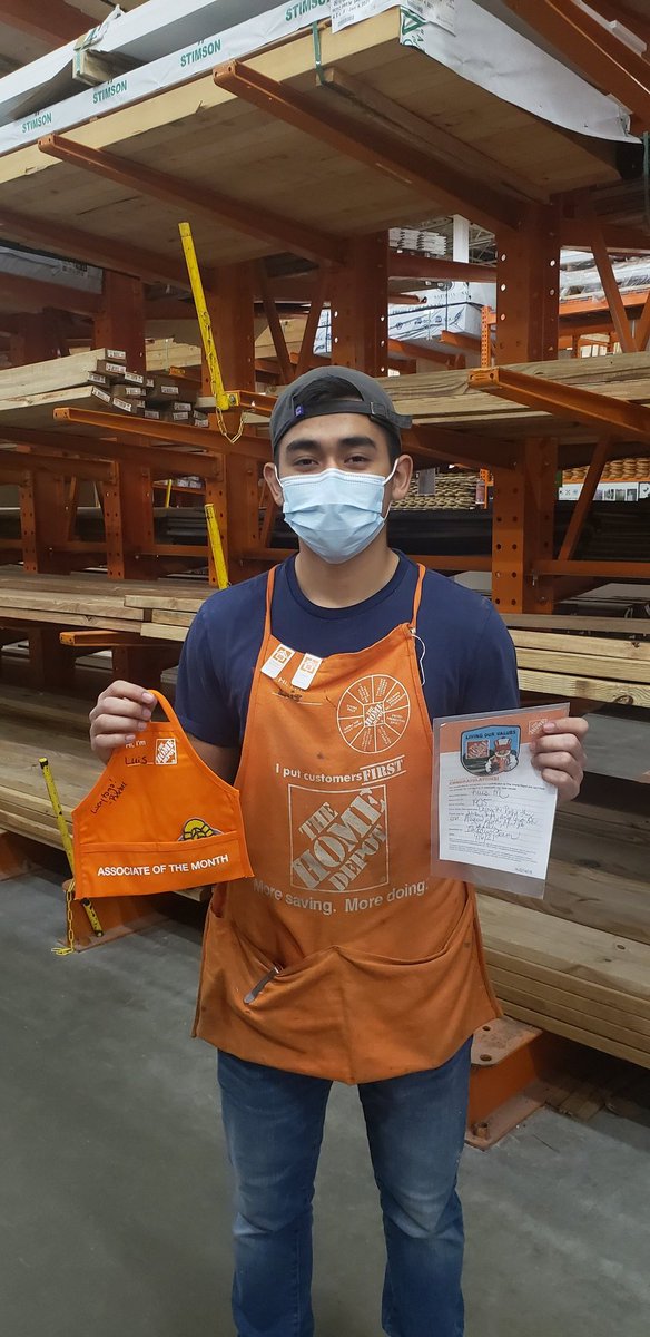 ⚠️🎉Congratulations to our Safety Associate of the month Luis in D21. Thank you for keep us safe🎉⚠️
#SucessInAction 
<a href="/Nairobi75819619/">Nairobi</a>