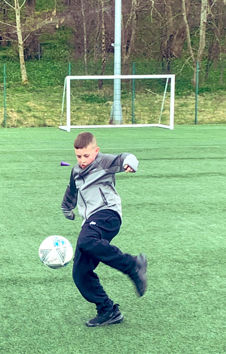 01KITS's tweet image. Another chilly day but hats off again to our legends, taking part, listening and eager to learn! This is why we love doing this, check these first time strike body shapes! #BeTheBestYouCanBe #ListenLearn