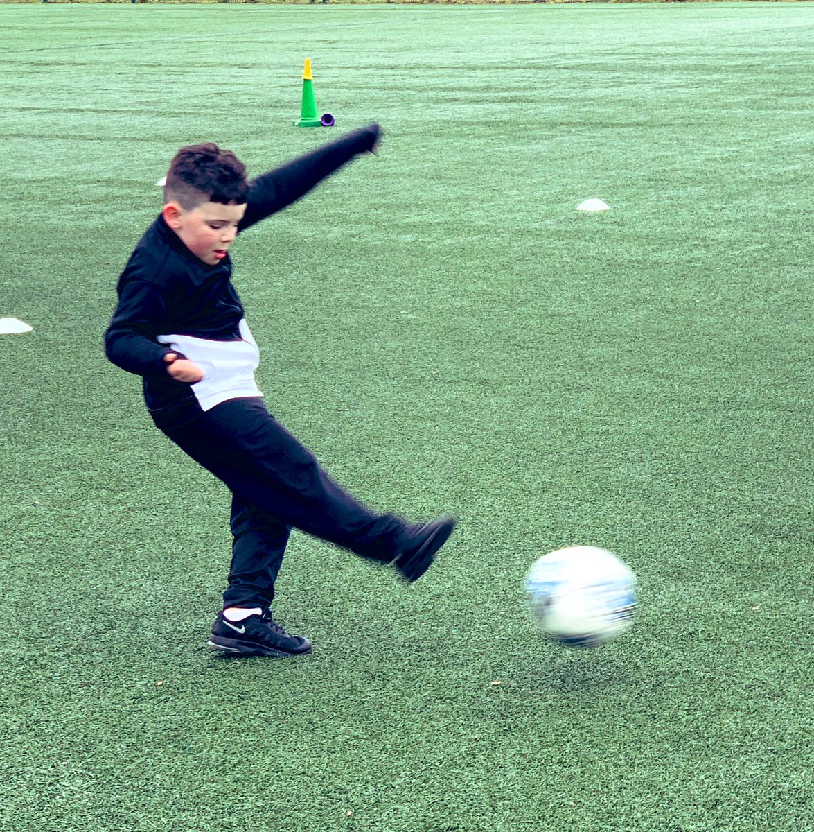 01KITS's tweet image. Another chilly day but hats off again to our legends, taking part, listening and eager to learn! This is why we love doing this, check these first time strike body shapes! #BeTheBestYouCanBe #ListenLearn