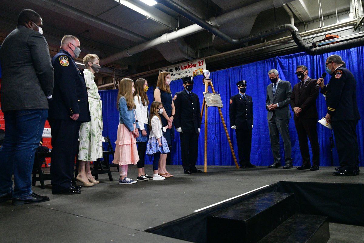 FDNY's tweet photo. Today FDNY honored Firefighter Christopher A. Slutman with a plaque dedication ceremony at #Engine46 and #Ladder27 in the Bronx. View the ceremony at https://t.co/GEjXHMmWfH https://t.co/VkkYL30tP9