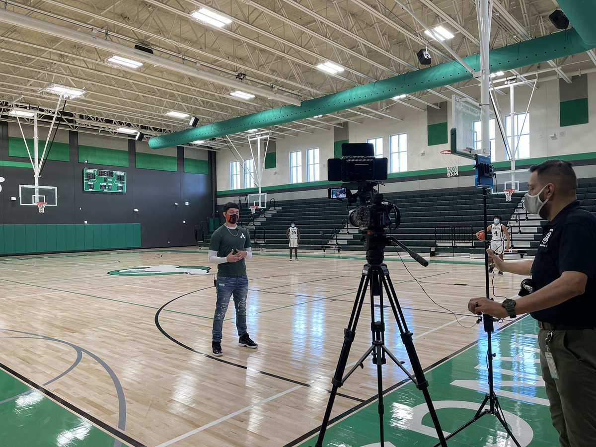 Build_HISD's tweet photo. Now that’s how you do a Virtual Grand Opening @AustinMustangs!👏🐎Thanks for taking a trip down the #MustangMemoryLane with us.🎉ICYMI: The party doesn’t end here! Watch again online here: https://t.co/0q9PJxUFhf #MustangPride #SafeCelebration #WeSolveWeServeWeBuild https://t.co/rrg3oP6gU3