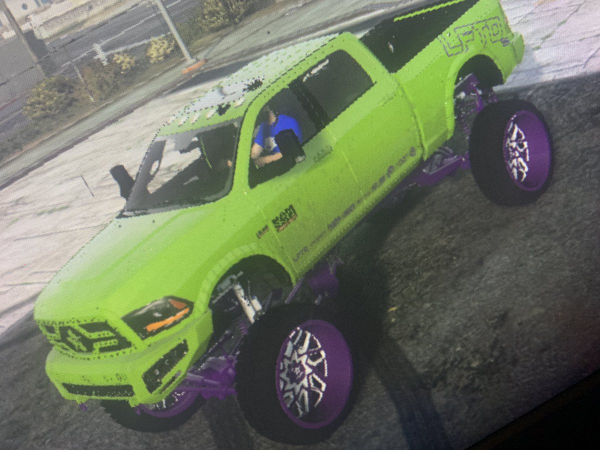 GamingTopshotta's tweet photo. Damn the whips and my fit is crazy https://t.co/s8OUfN4rDi